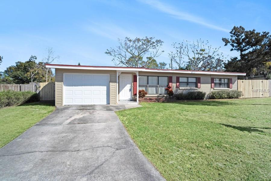 1035 Tudor Lane - Photo 1
