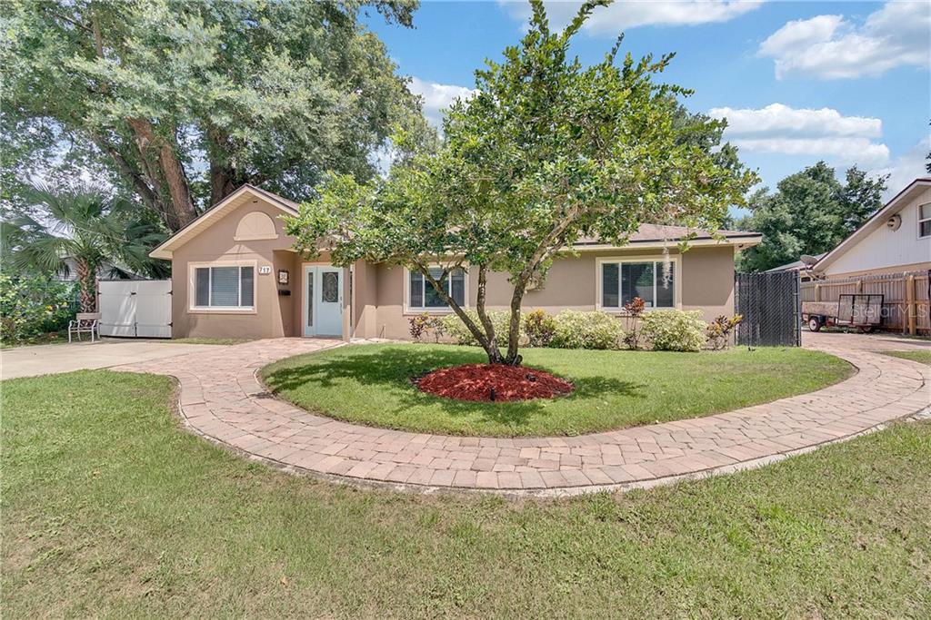 717 Wessex Place - Photo 1
