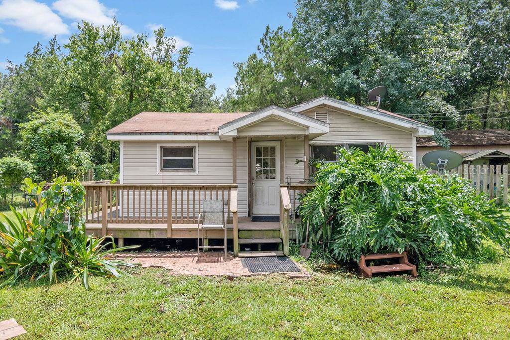 23454 Colonial Drive - Photo 1