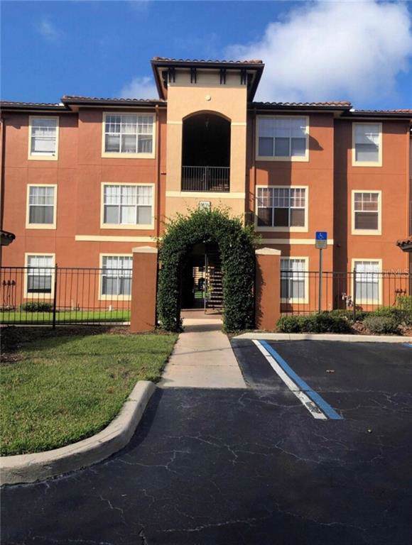 5536 Metrowest Boulevard - Photo 1