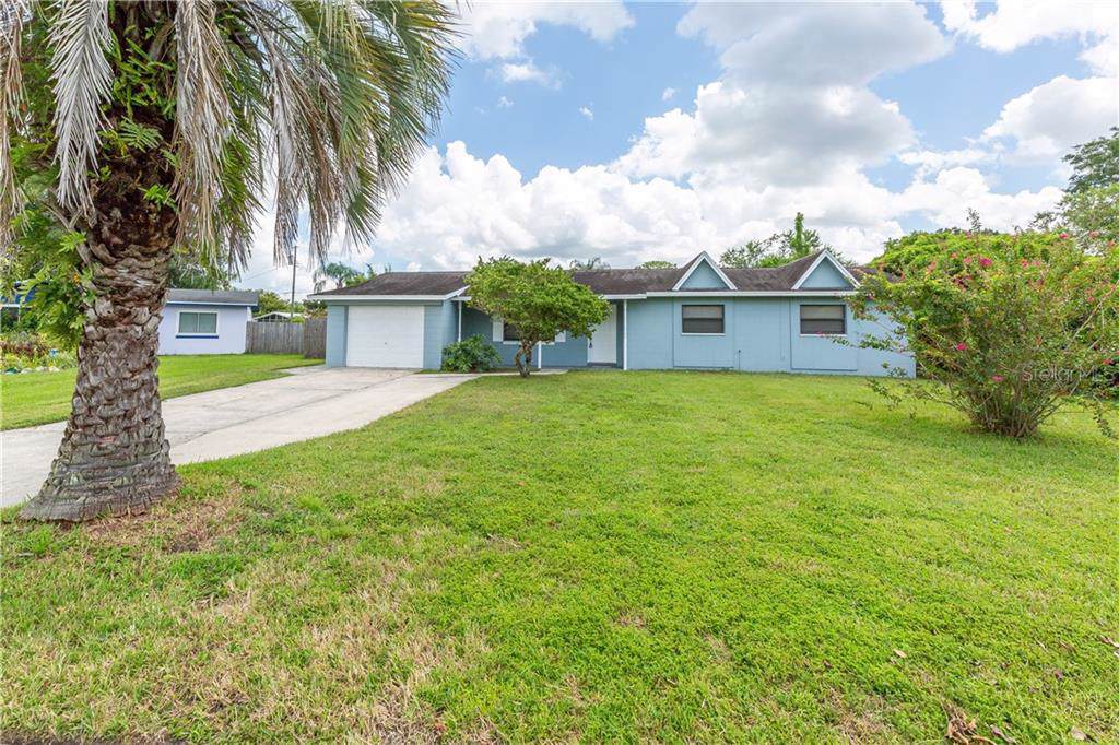 920 Carvell Drive - Photo 1