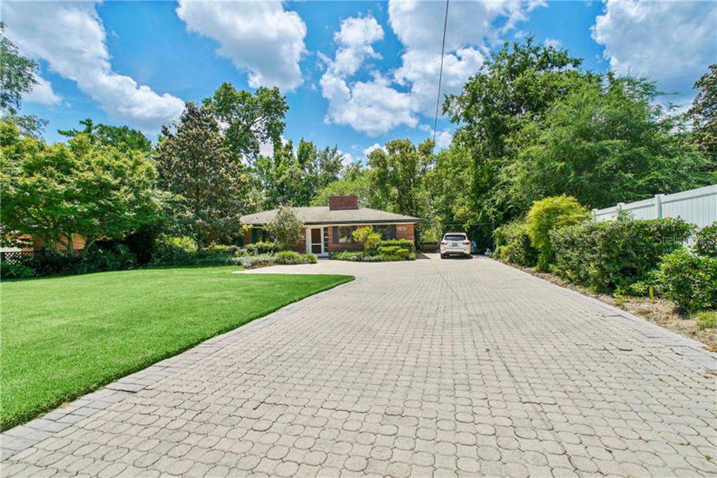 2410 Cedar Shores Circle - Photo 1