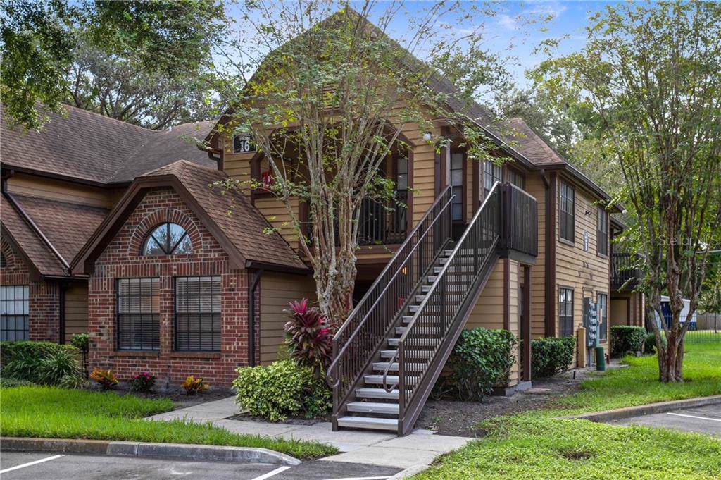375 Lakepointe Drive - Photo 1