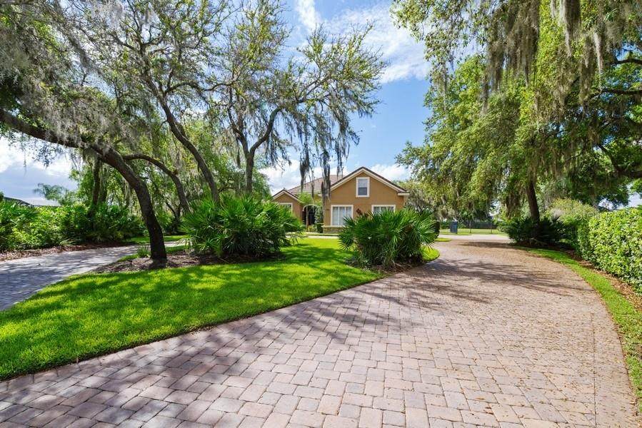 1864 Lake Markham Preserve Trail - Photo 1