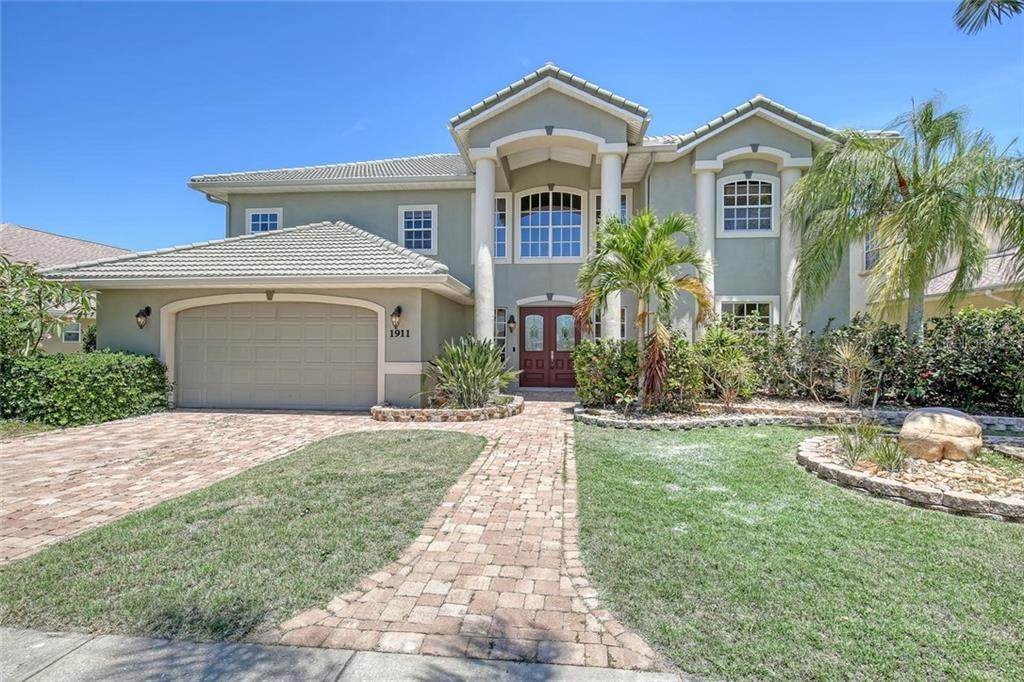 1911 Sykes Creek Drive - Photo 1