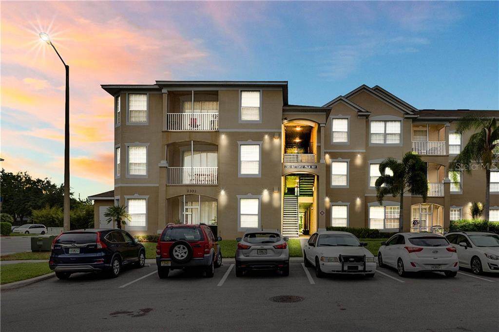 2303 Butterfly Palm Way - Photo 1