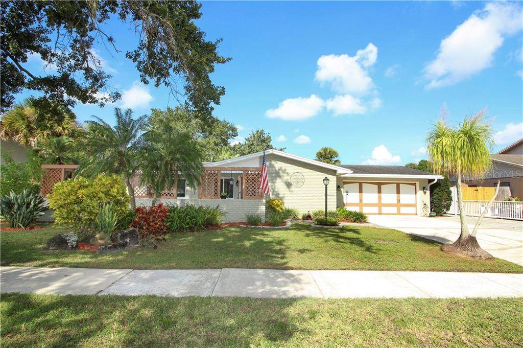444 Deerwood Avenue - Photo 1