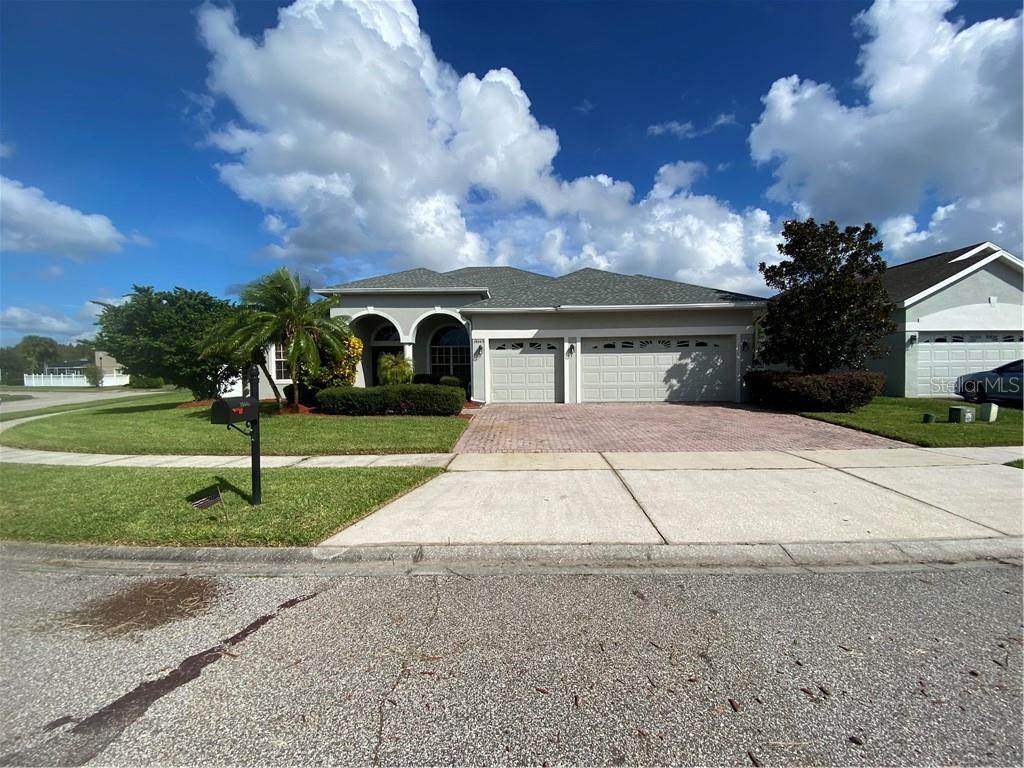 18045 Thornhill Grand Circle - Photo 1