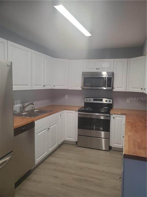 222 Daisy Lane - Photo 1