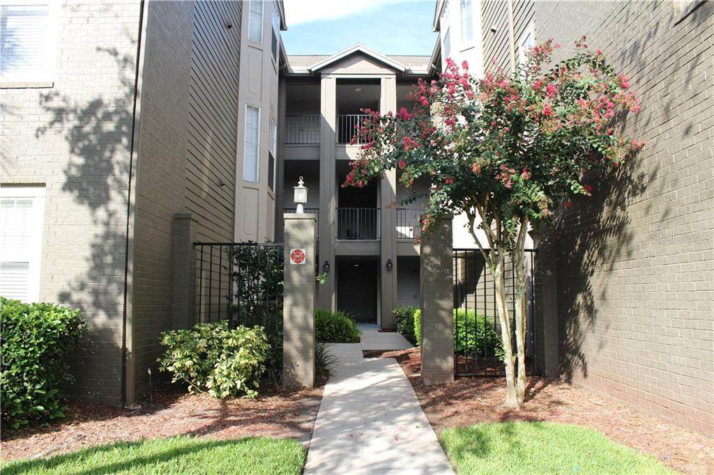 420 Summit Ridge Place - Photo 1