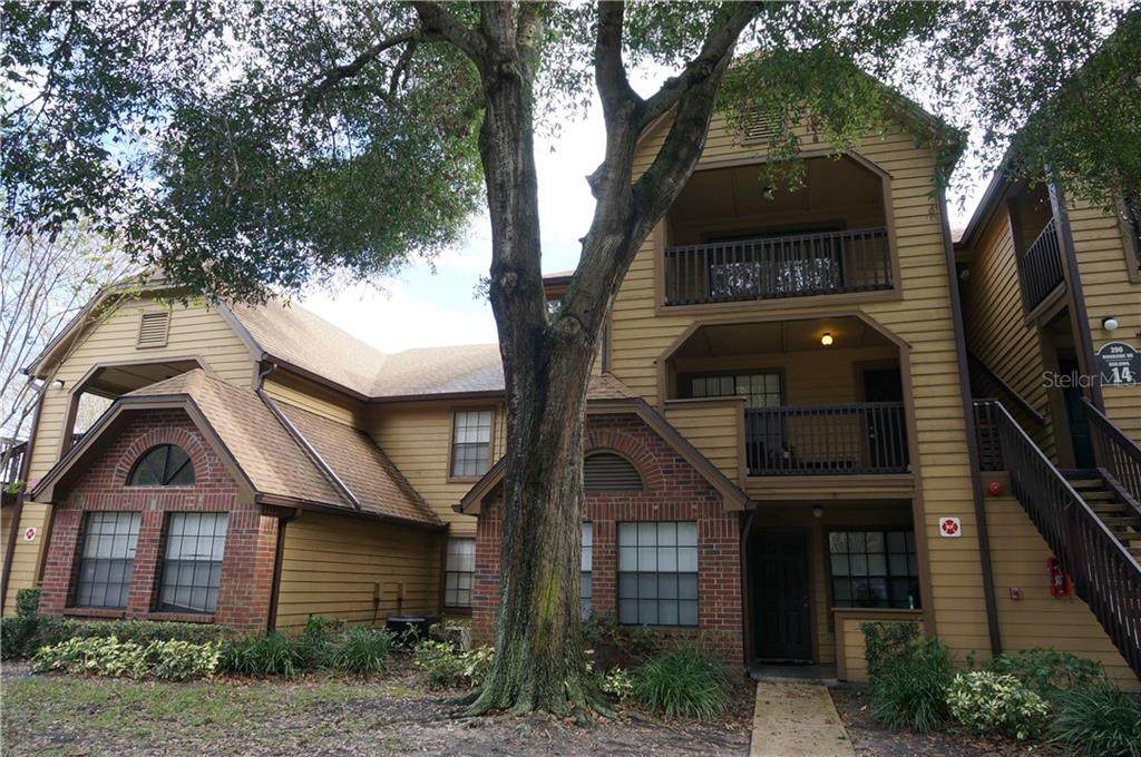 390 Woodside Drive - Photo 1