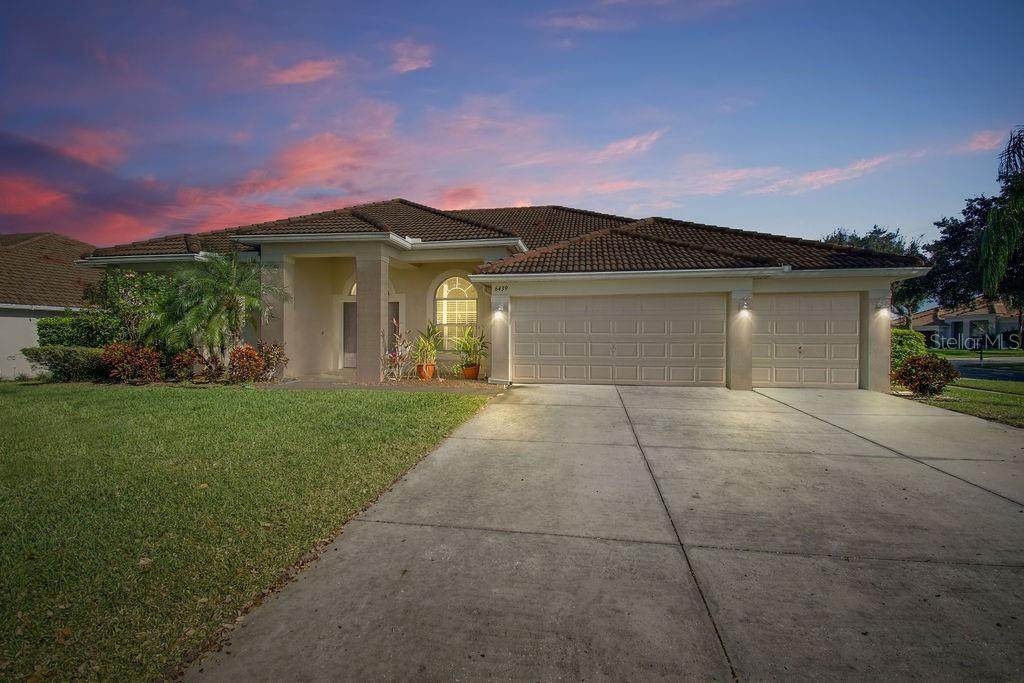 6439 Montclair Bluff Lane - Photo 1