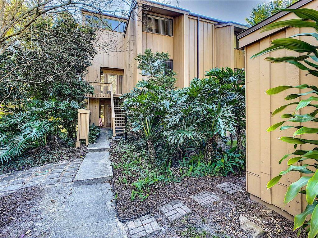 229 Crown Oaks Way - Photo 1