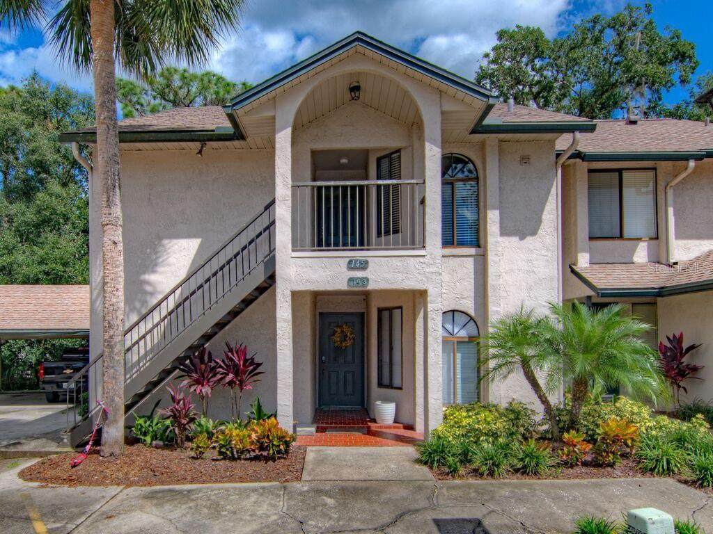 133 Crown Point Circle - Photo 1