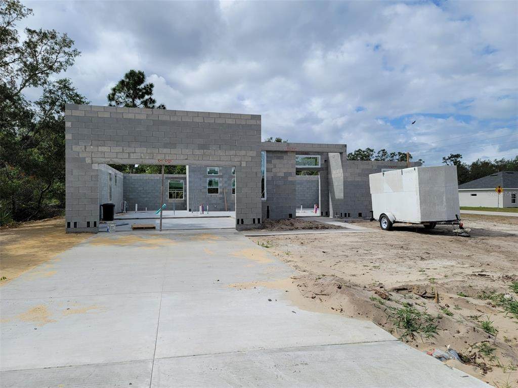 427 Maitland Court - Photo 1