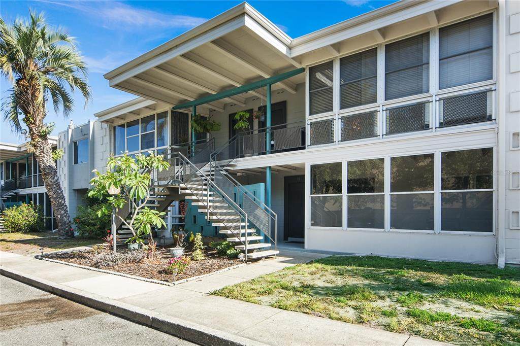 151 Orlando Avenue - Photo 1