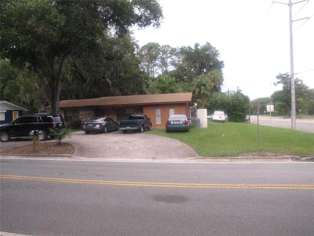 2449 Bay Avenue - Photo 1