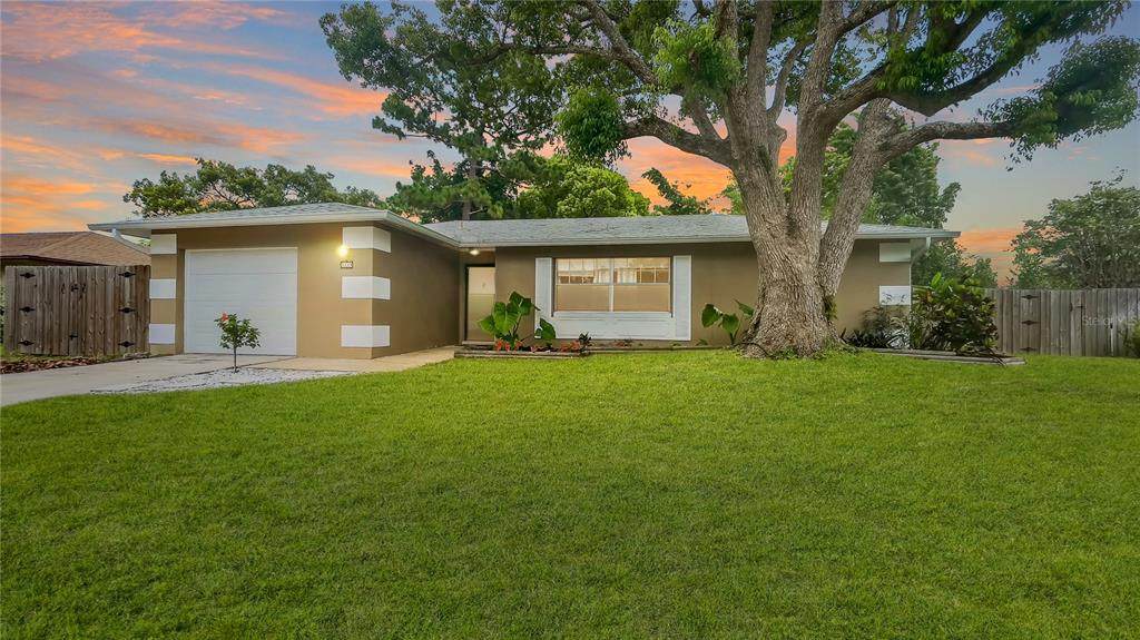 5229 Woodcrest Drive - Photo 1