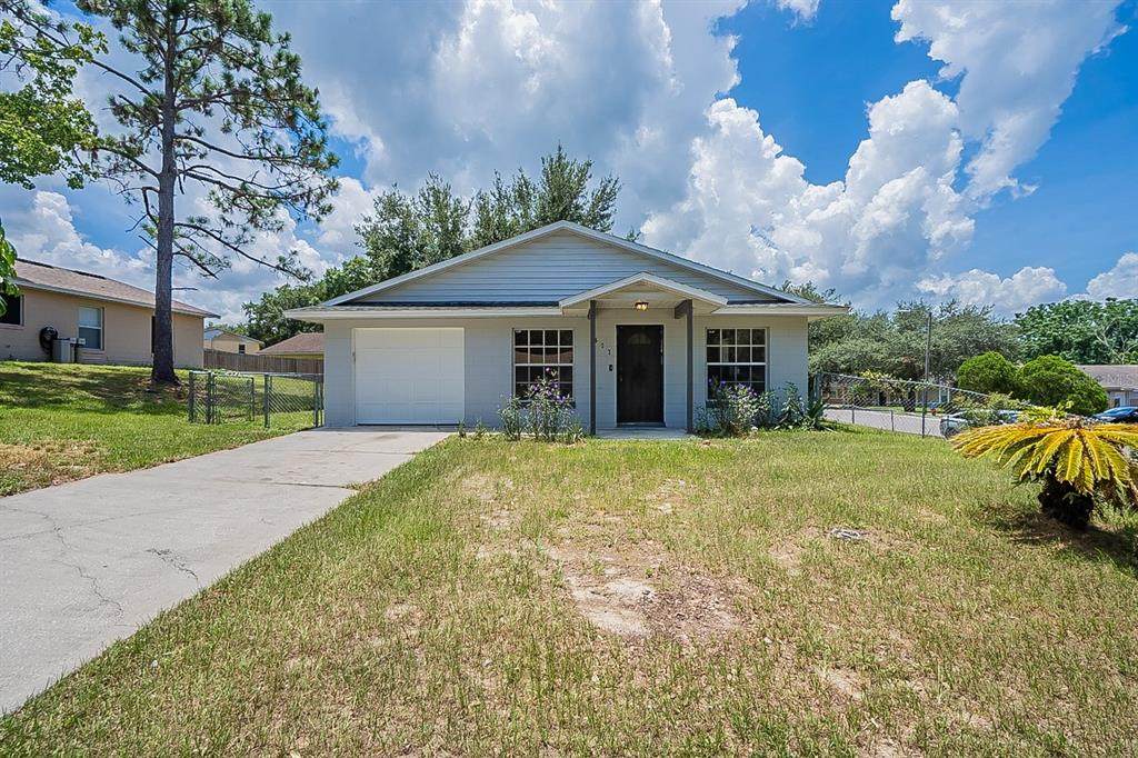 427 Apopka Hills Circle - Photo 1