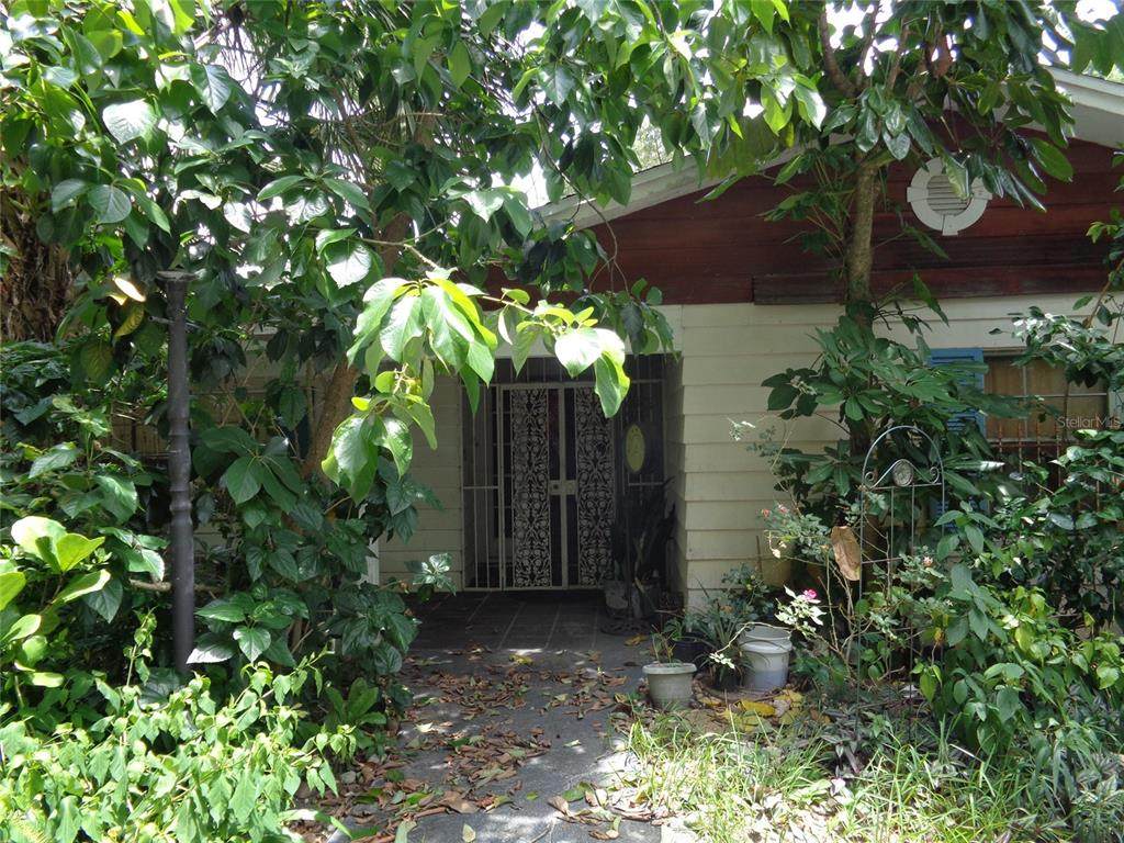 8121 Conroy Windermere Road - Photo 1