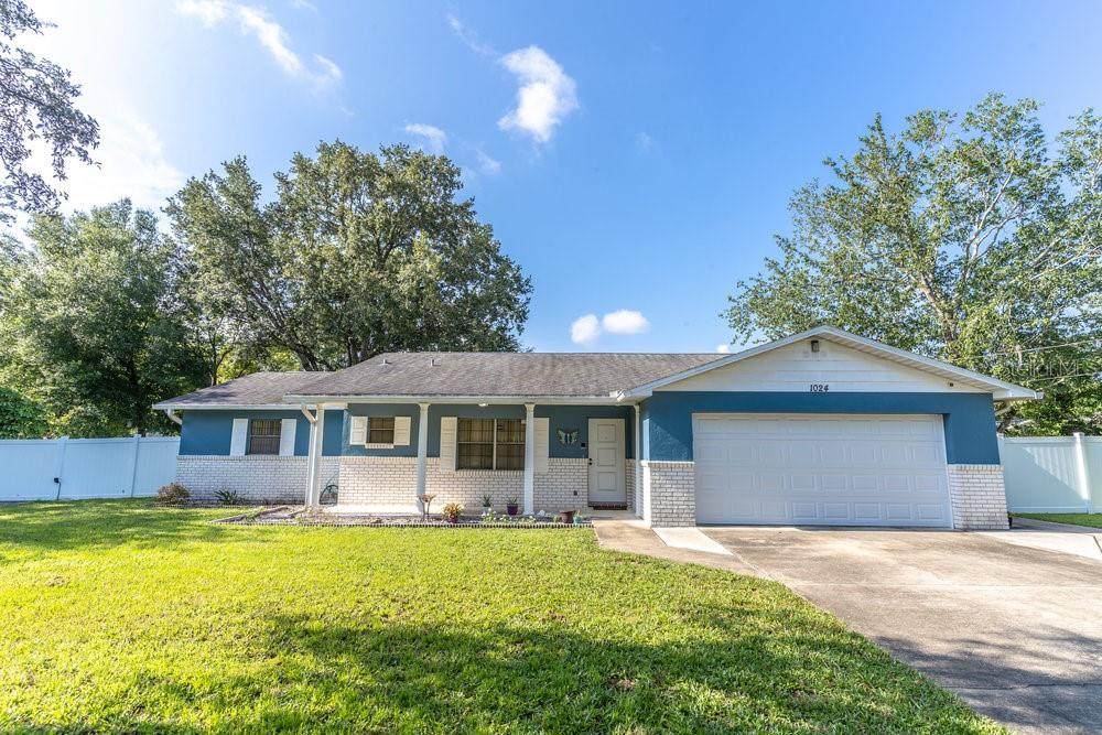 1024 Collins Avenue - Photo 1