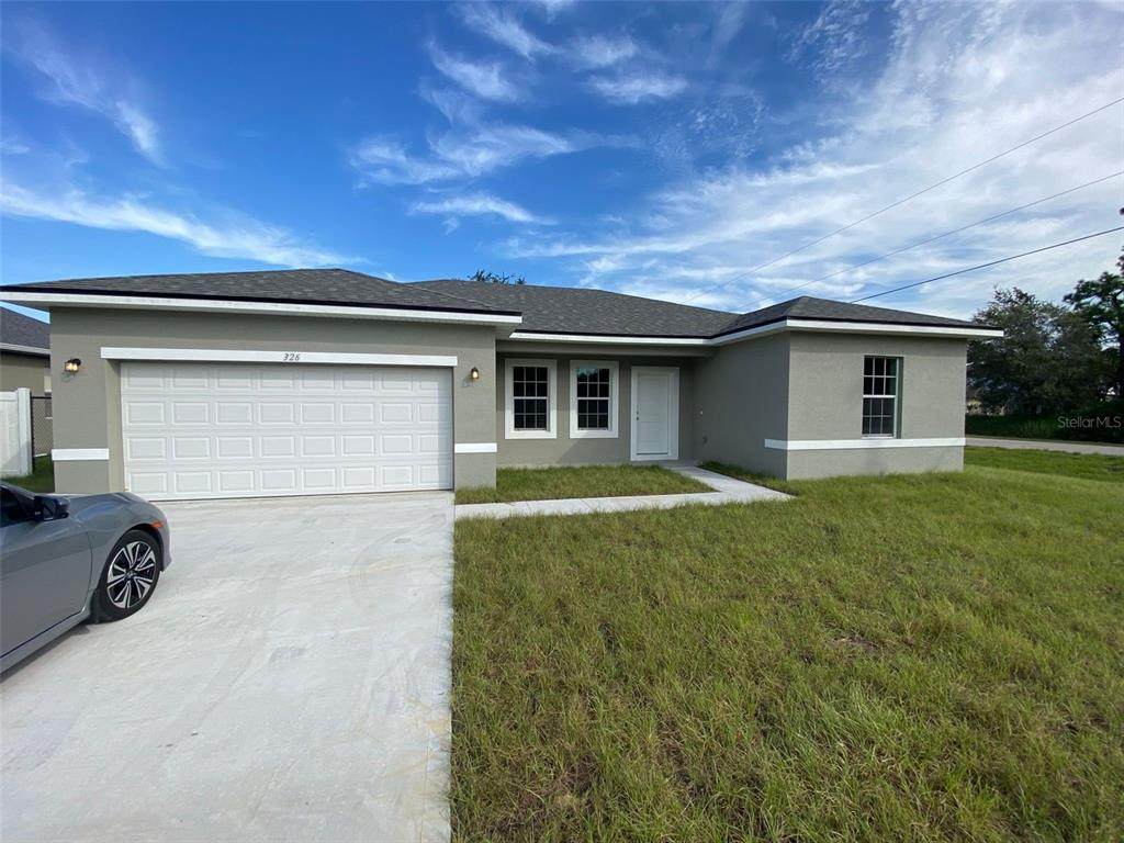 1910 Lakeview Lane - Photo 1