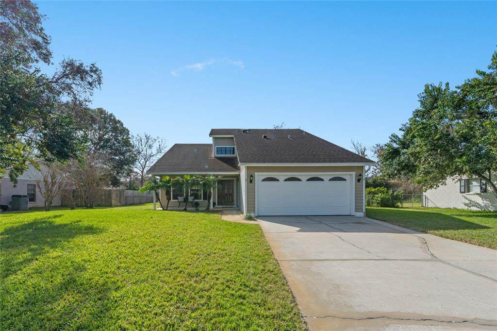 2908 Pine Avenue - Photo 1