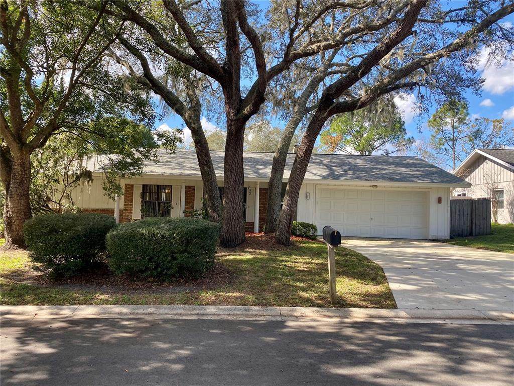 311 Pickering Court - Photo 1
