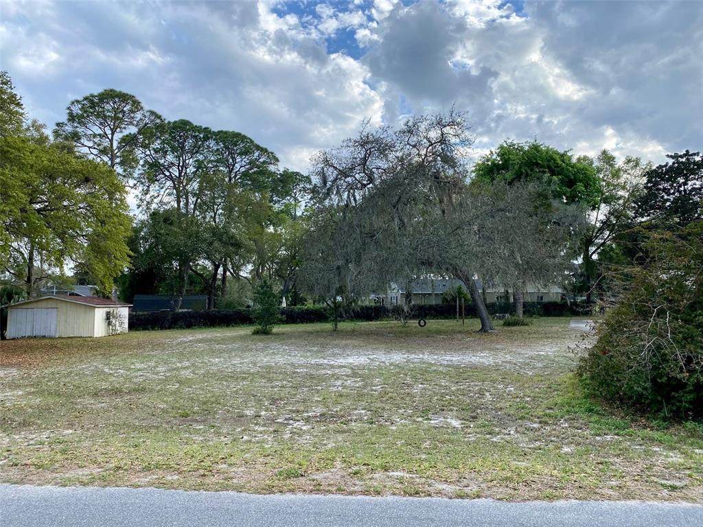 425 Lake Boulevard - Photo 1