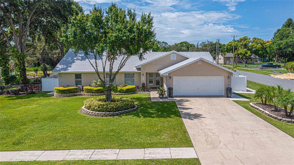 201 Cypress Street - Photo 1