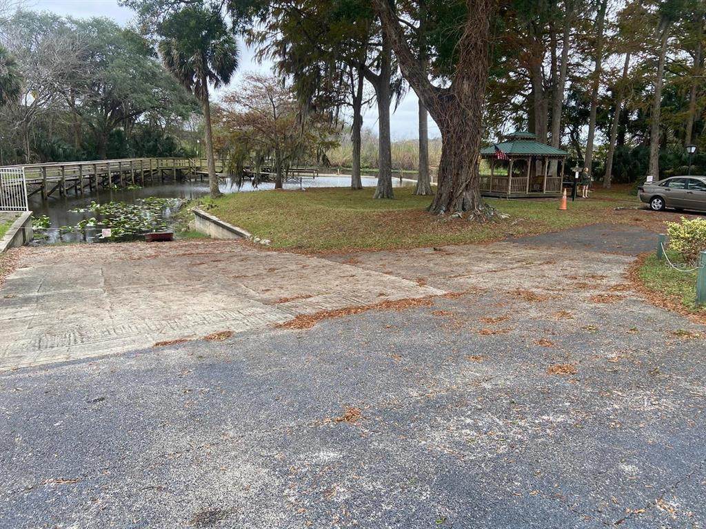 313 Dirksen Drive - Photo 1