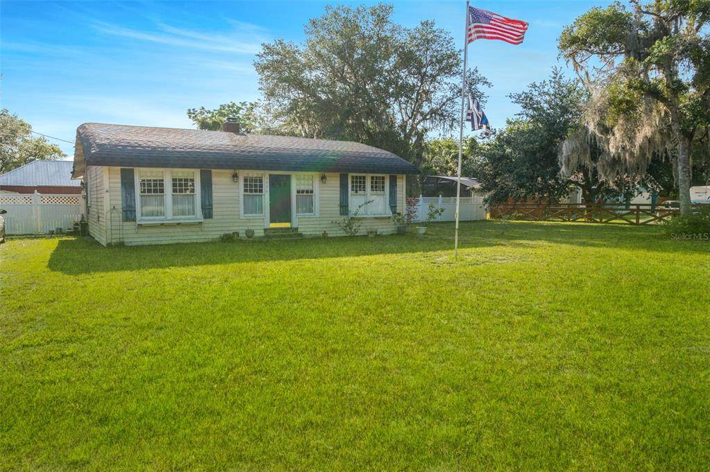 3926 Sanford Avenue - Photo 1