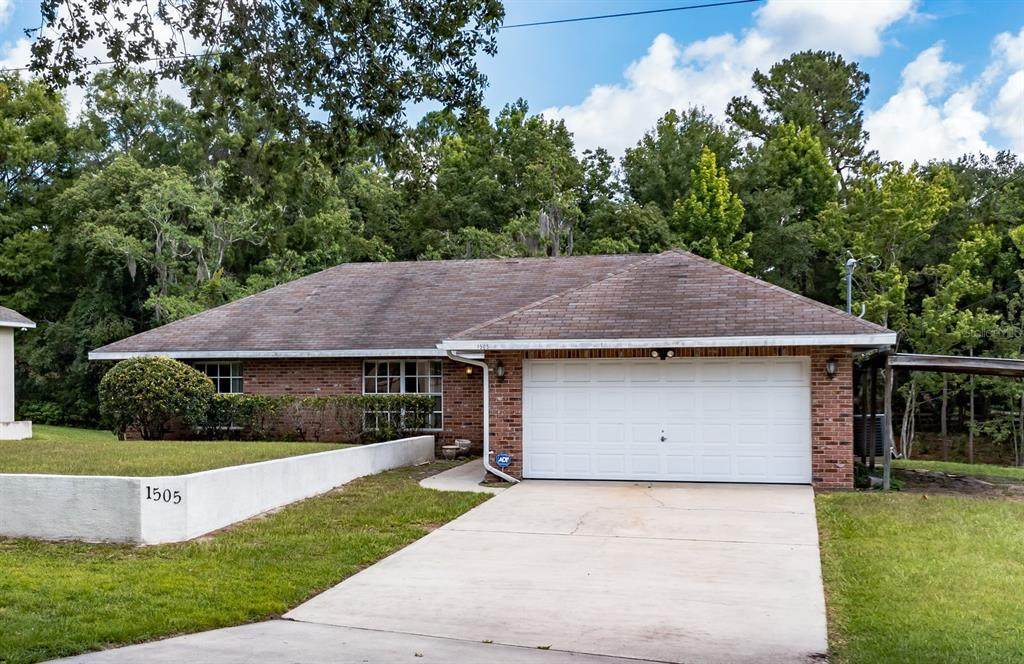 1505 Lakeside Drive - Photo 1