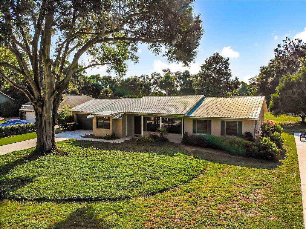 112 Wingfield Drive - Photo 1