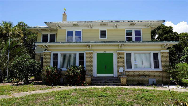 2041 Beach Dr Se - Photo 1