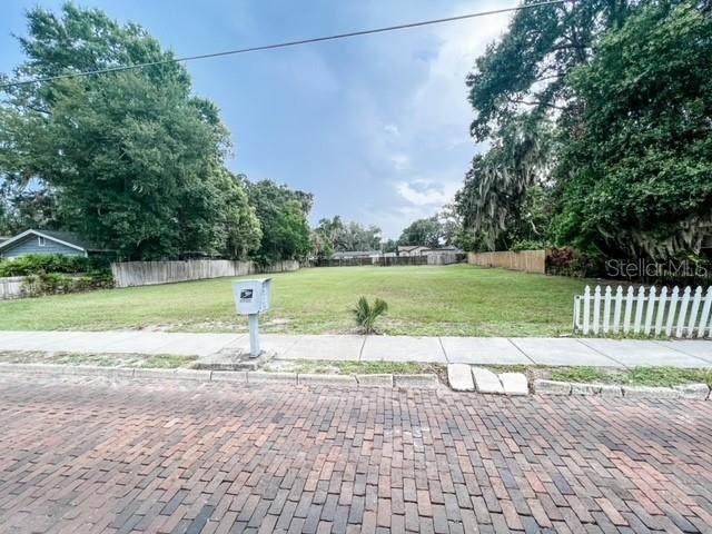 900 Arlington Street - Photo 1