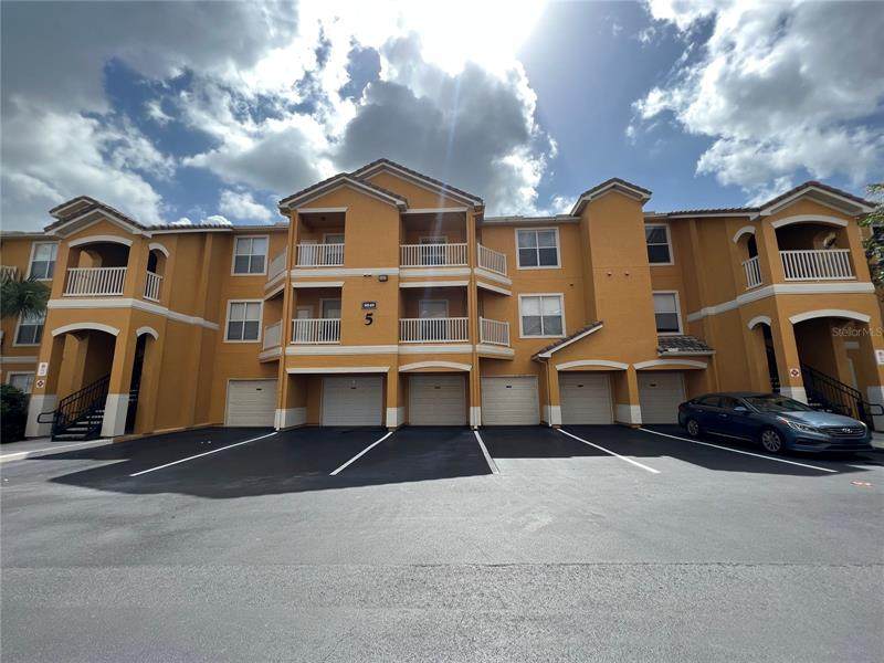 8848 Villa View Circle - Photo 1