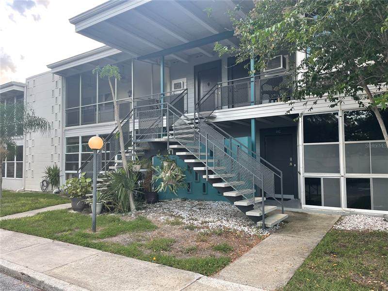 151 Orlando Avenue - Photo 1