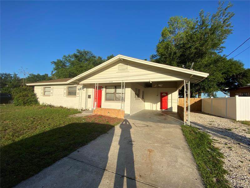 2408 Queensway Road - Photo 1