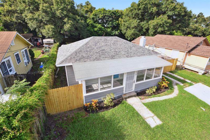 1620 Grand Street - Photo 1