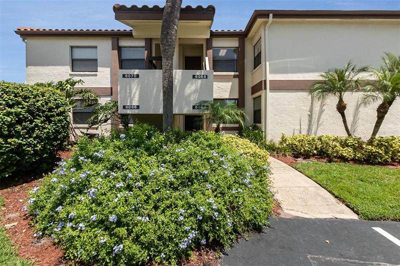 6068 Willowpointe Circle - Photo 1