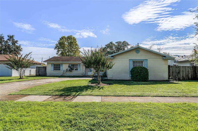 2538 Eastbrook Boulevard - Photo 1