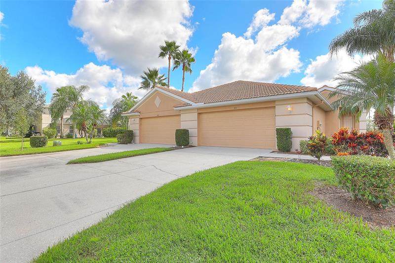 211 Fairway Isles Lane - Photo 1