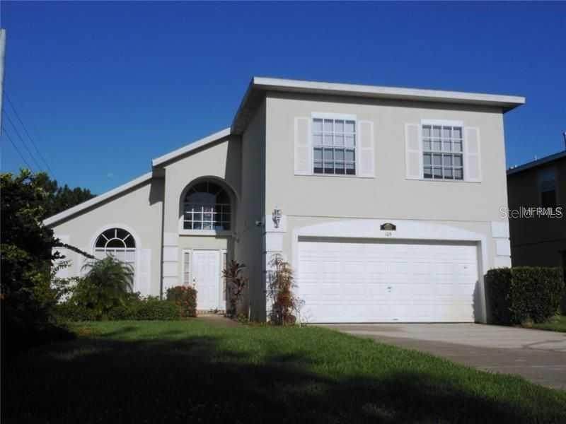 105 Balmoral Court - Photo 1
