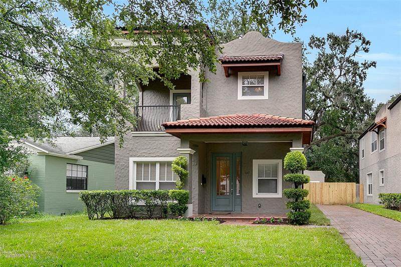 1017 Elmwood Street - Photo 1