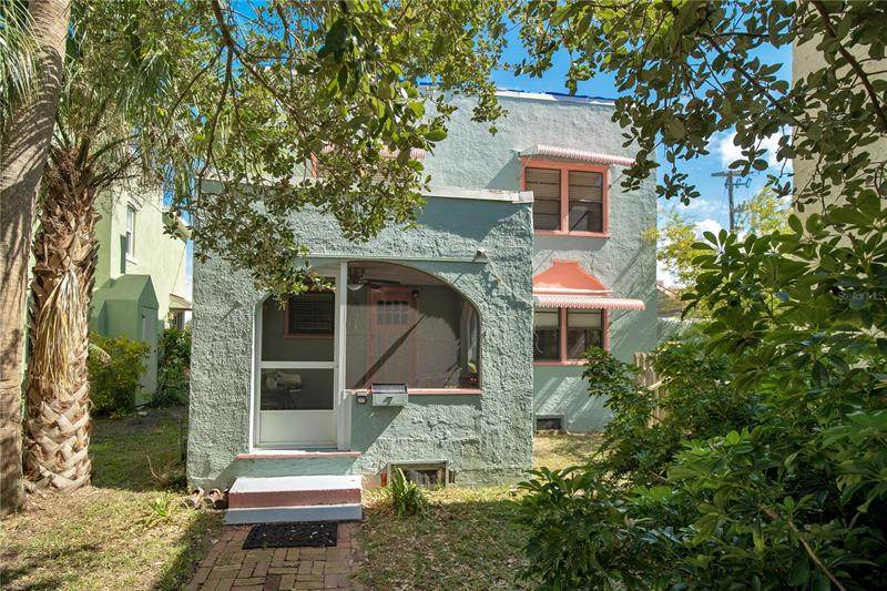 7 Clarendon Court - Photo 1