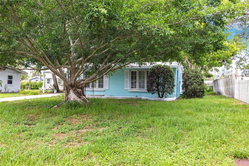 5636 Murdock Avenue - Photo 1