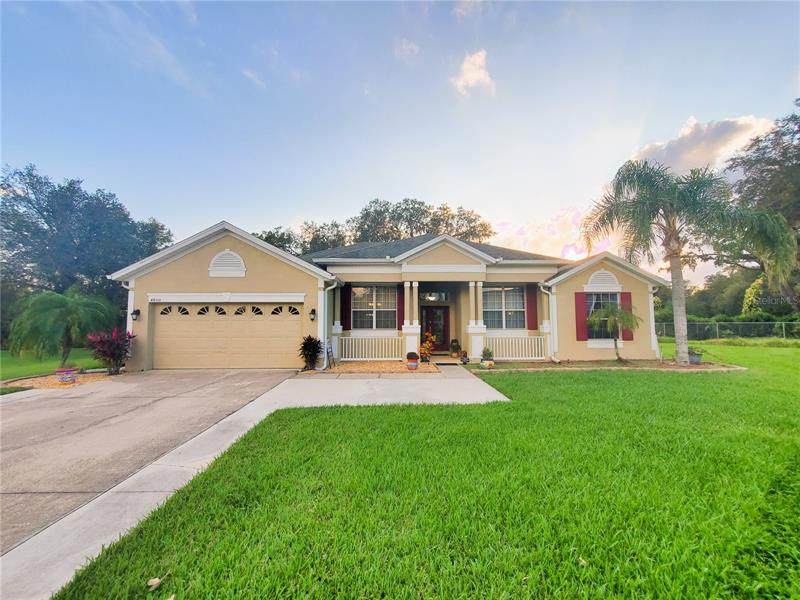 4800 Lakes Edge Lane - Photo 1