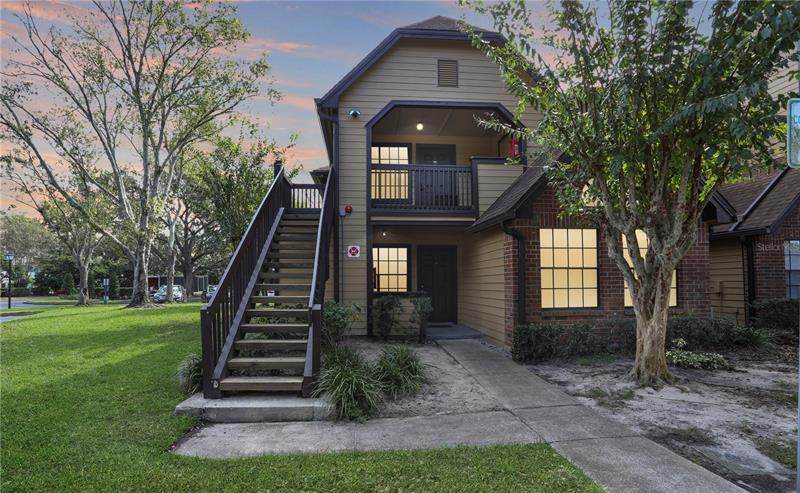 390 Woodside Drive - Photo 1