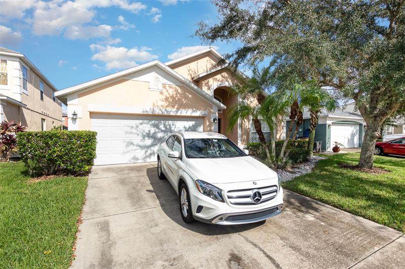 1090 Seasons Boulevard - Photo 1
